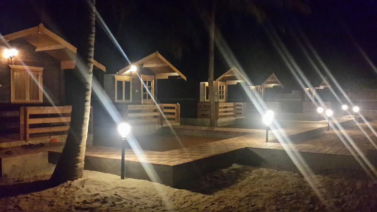 Kudle Ocean Front Resort ゴカルナ エクステリア 写真